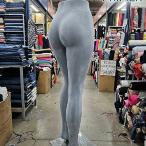 Manequim Expositor De Calça Feminina Com Perna Dobrada Toque Aveludado!!! (CINZA)